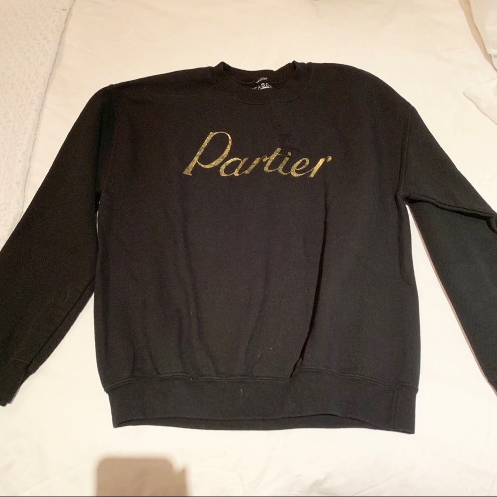 Black parties crew neck sweater gold writing